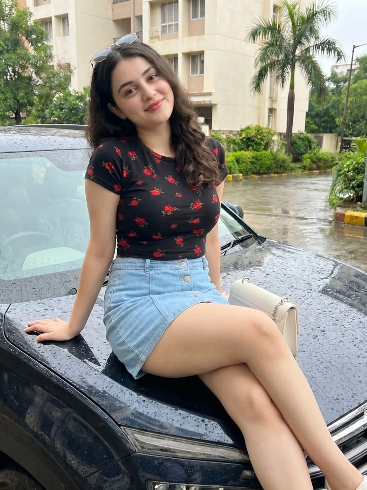 Gaur City Noida Call Girls | 8882939993 Call Girls in Noida