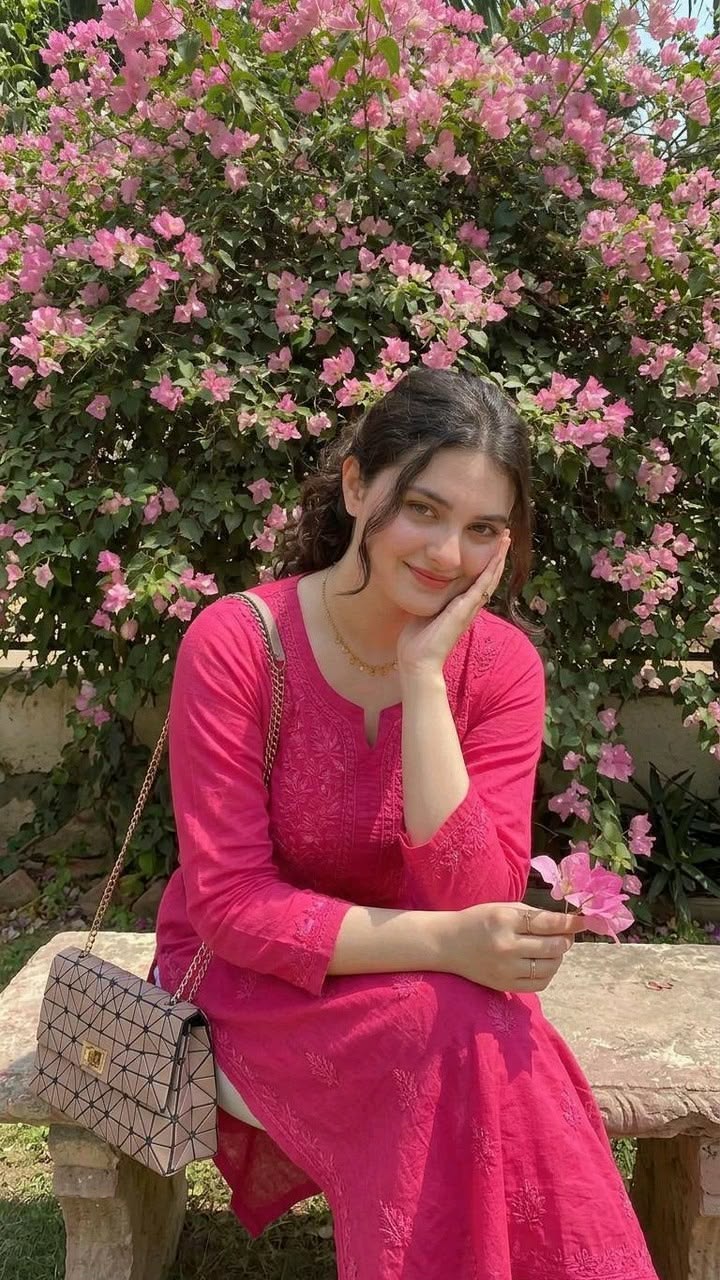 Omega 1-2 Greater Noida Call Girls | 8882939993 Call Girls in Noida