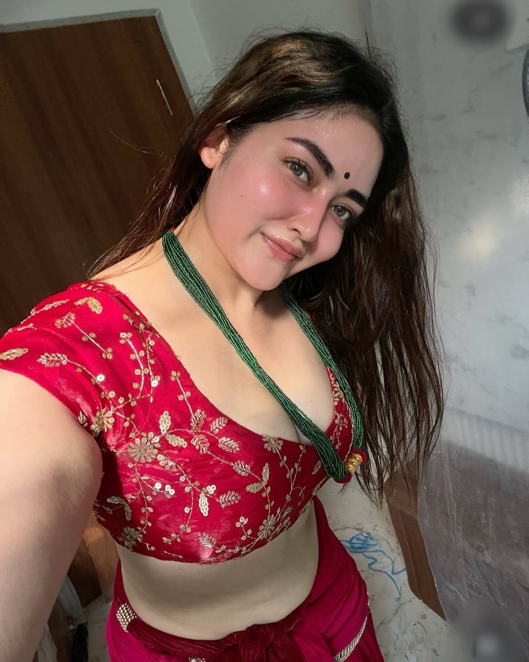 +91-7428890977★Low Price Call Girls In Delhi Azadpur✔️