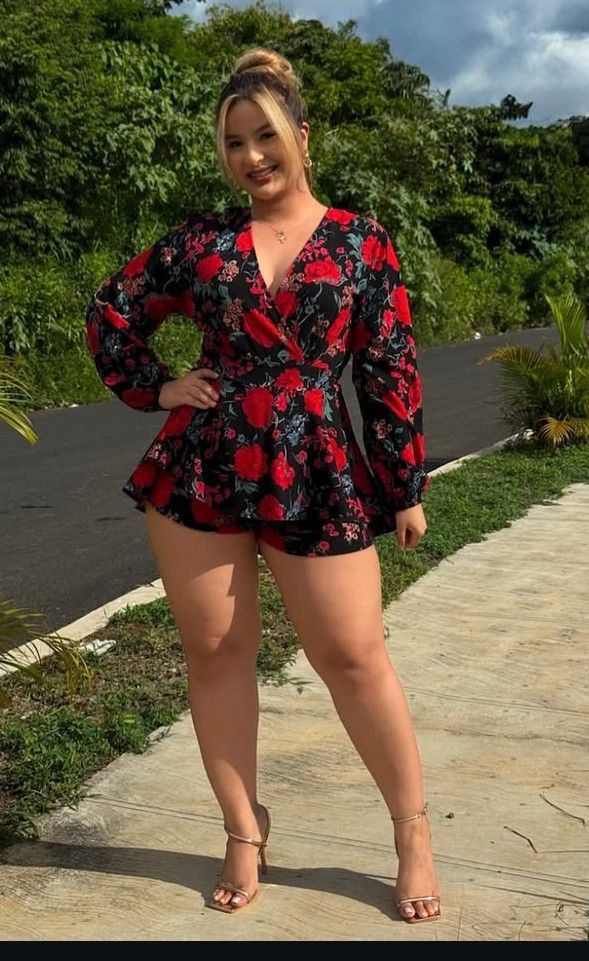 #̷$̷%̷Call Girls In Noida City Center Metro✠︎ 9999275122