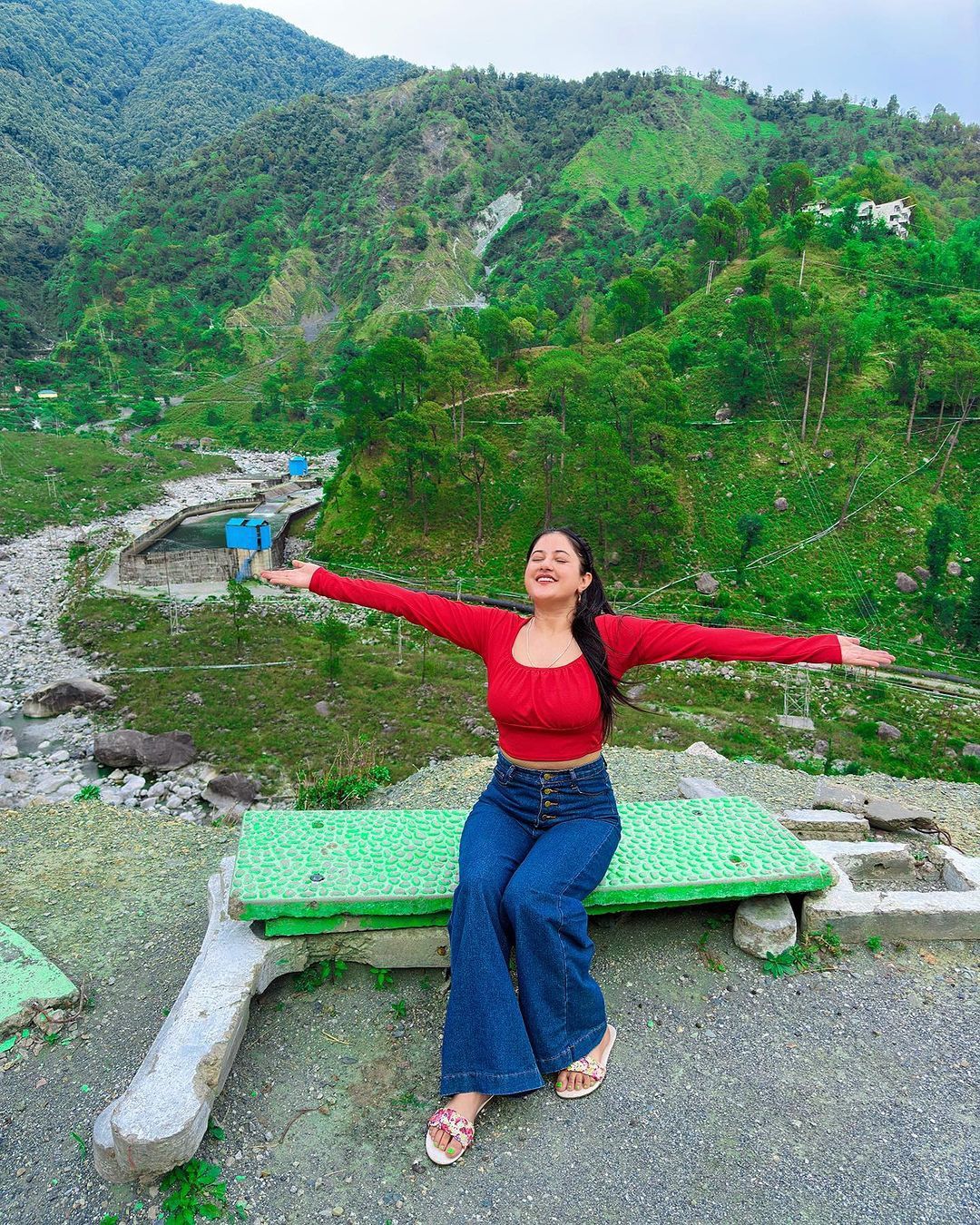 𝟵𝟲𝟰𝟯𝟵𝟬𝟬𝟬𝟭𝟴 Call Girls In Dashrath Puri