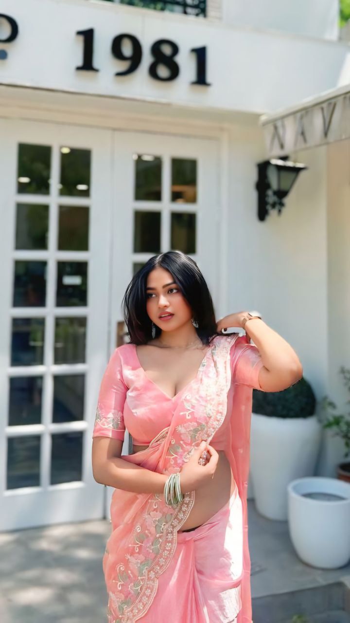 Call Girls in Delhi Escorts Serves, Indian escort in New Delhi