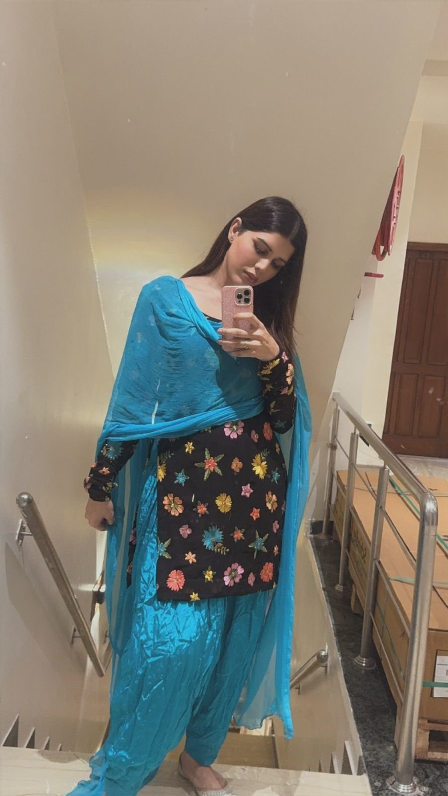 No Advance → Call Girls In Meera Bagh