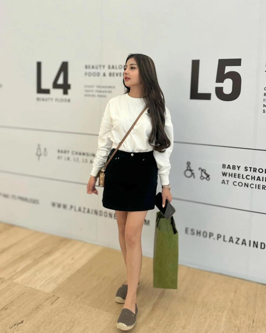 Low rate 𝐂𝐚𝐥𝐥 Girls in Safdarjung Enclave Delhi | 9899985641