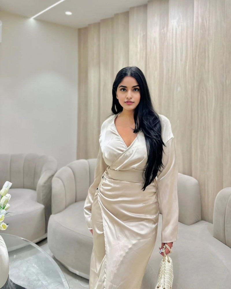 Call Girls In Dwarka (Delhi) Call  9289098122]∰ Escort Service In