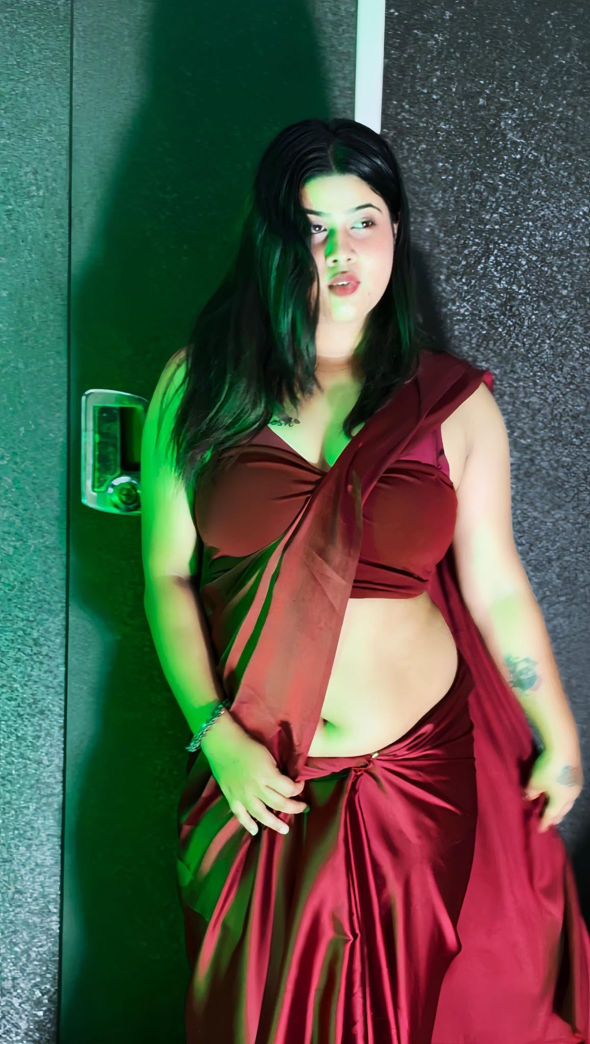 DELHI CALL GIRL ESCORTS SERVICE 7703891840 IN/OUT VIP INDEPENDENT