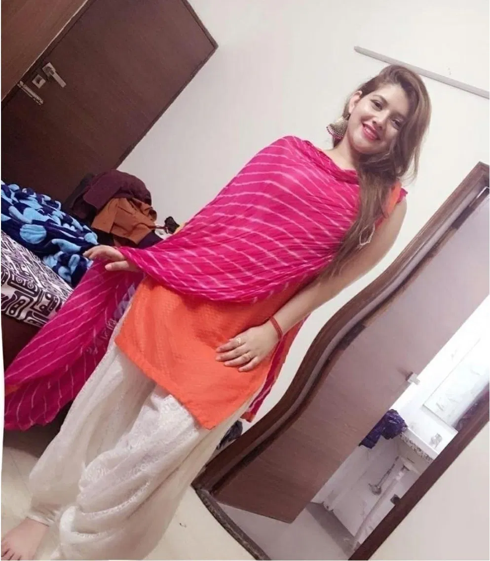 Any Time Call↠Girls in Alpha 2 (Noida) Call Us ₰≛99580~18831≛₰ 💖