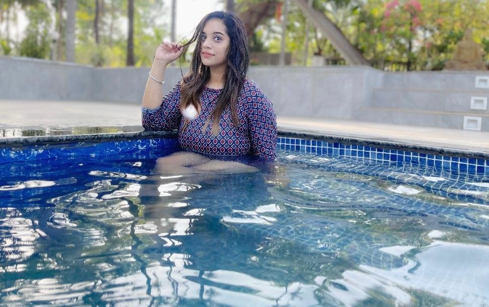 9990226658 – Munirka Call Girls Agency In Delhi