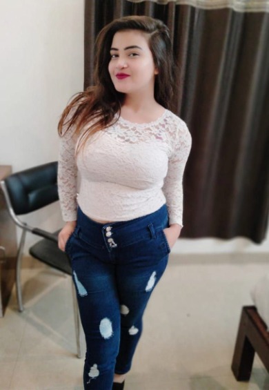Call Girls In Chhatarpur 9990405559 Escorts ServiCe